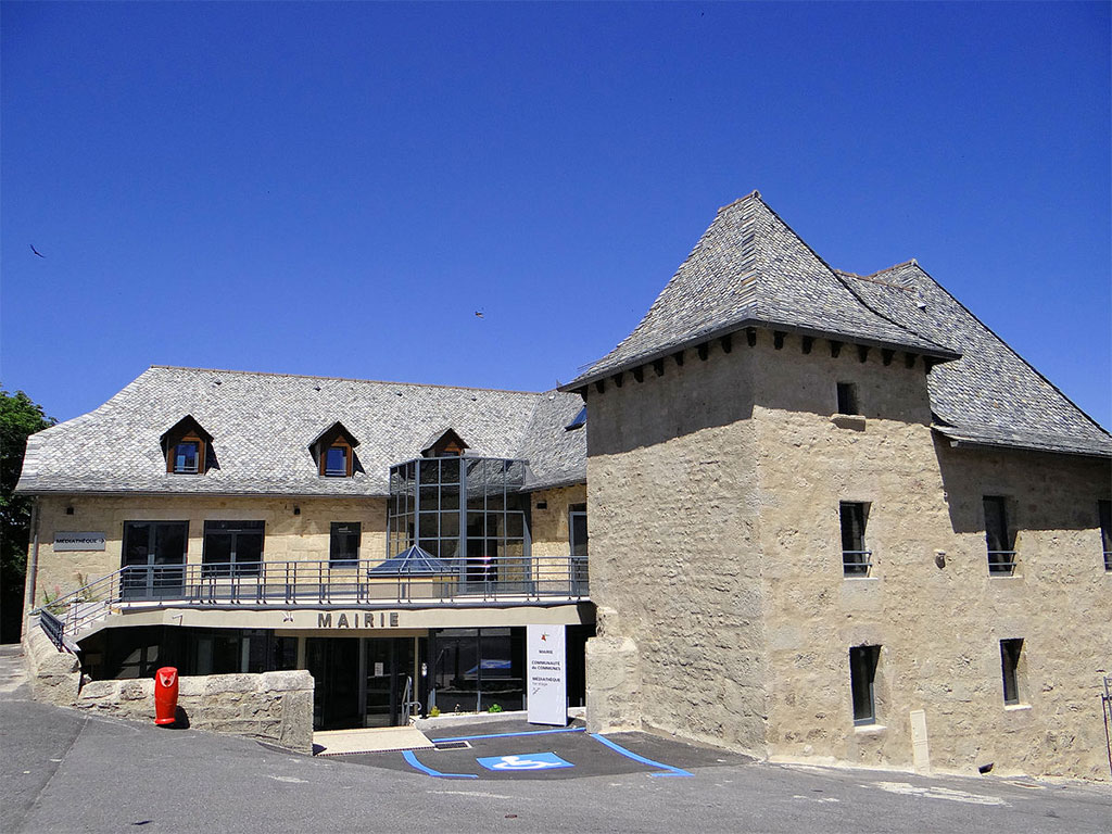 Antenne du Parc à la mairie de Sainte Geneviève sur Argence